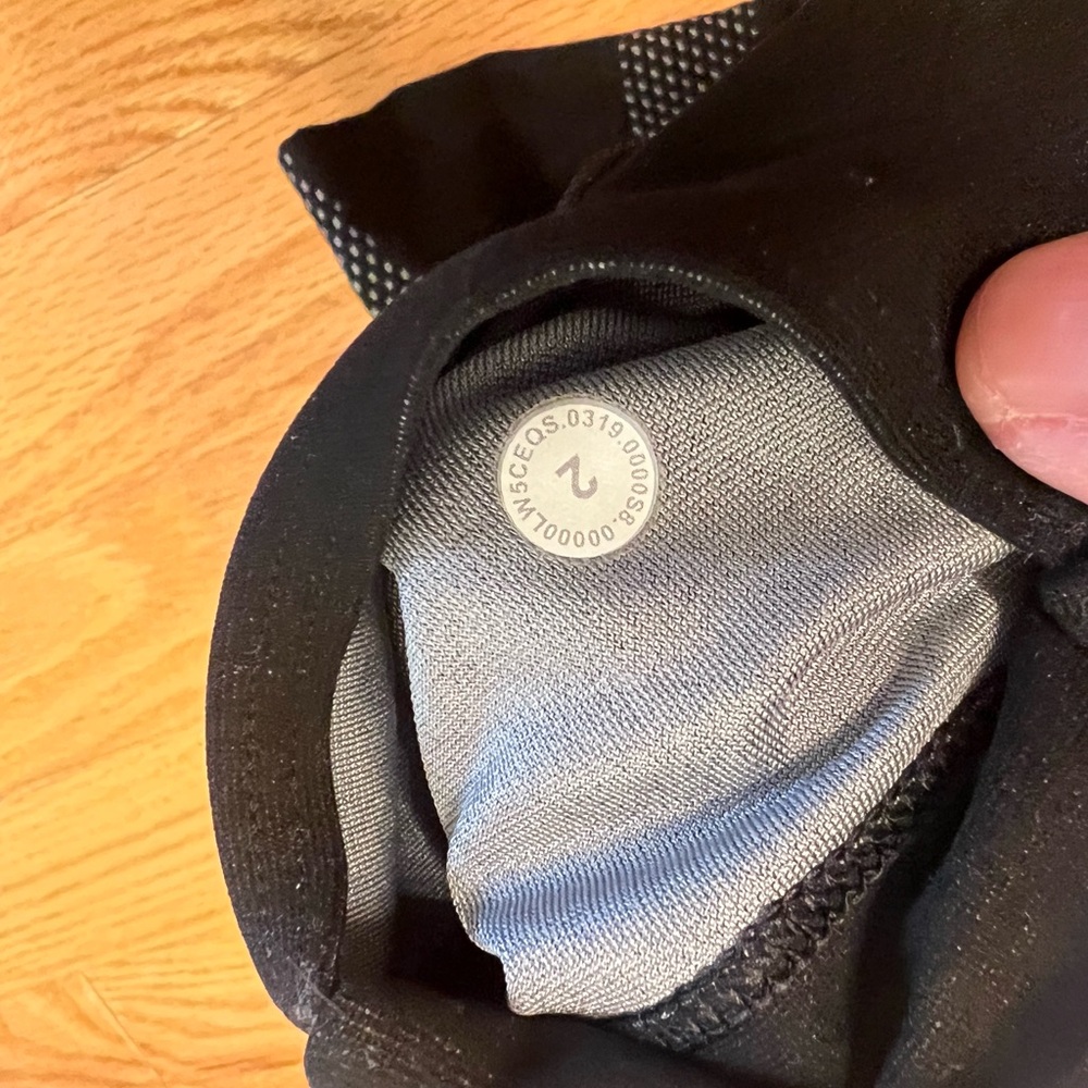 - Lululemon shorts - Picture 3 of 3